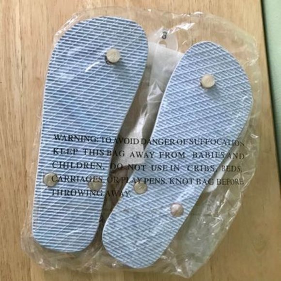 EnvisionStudio Sz.8 Flip Flops - Super Light Pale Blue w/ Rose-Biege Iridescent - Picture 4 of 5